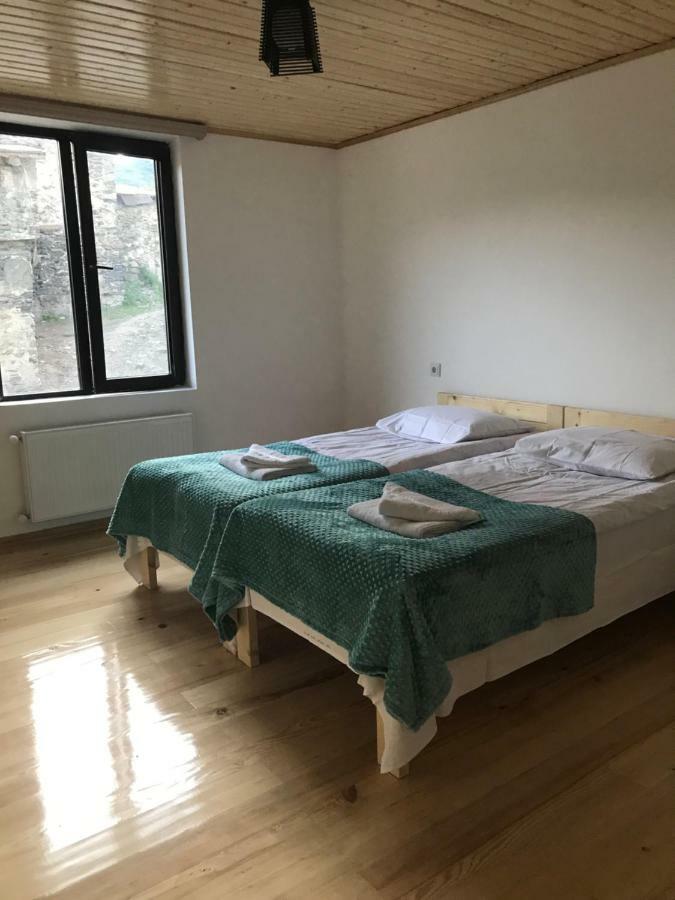 Guest House ,, Memory" Mestia Esterno foto